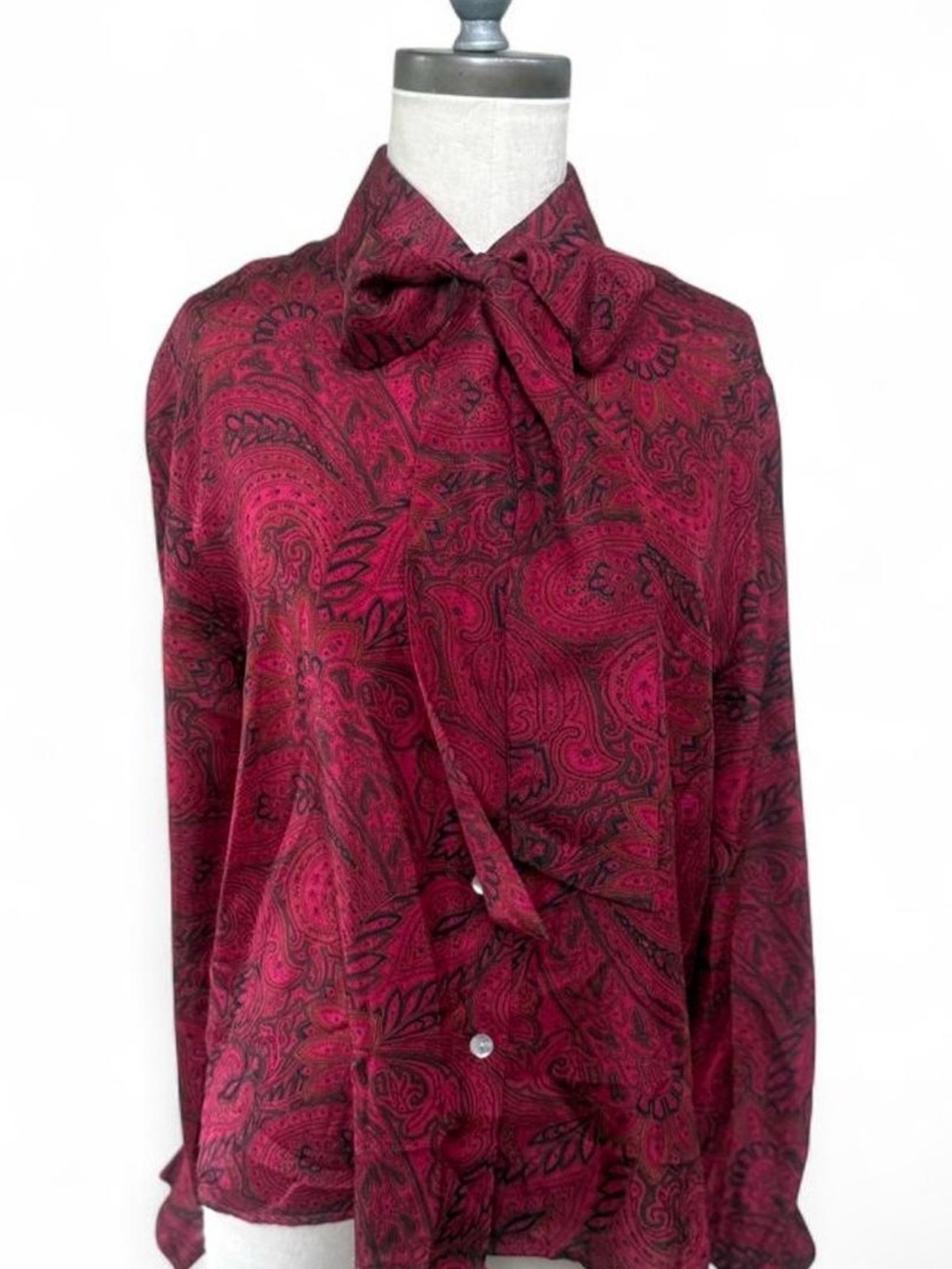 Vintage NYC Design Co 100% Silk Red Paisley with Bow Blouse Top M office siren